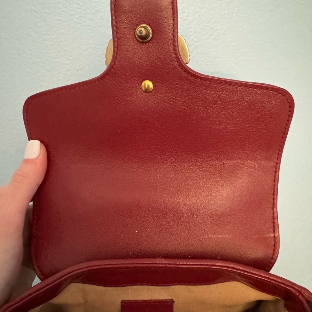 Gucci Marmont Black and Red Quilted Leather Bag - Picture 3 of 6